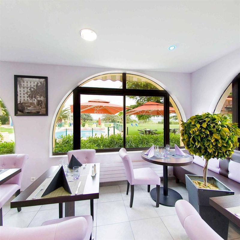 Ariane Hotel Fos Sur Mer فوس-سور-مير المظهر الخارجي الصورة