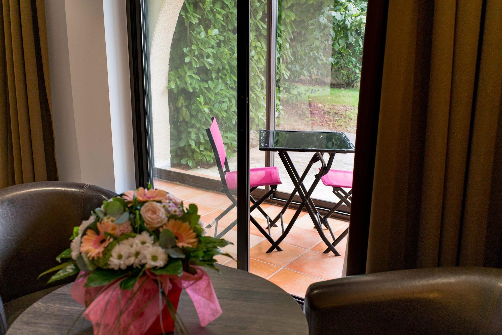 Ariane Hotel Fos Sur Mer فوس-سور-مير المظهر الخارجي الصورة