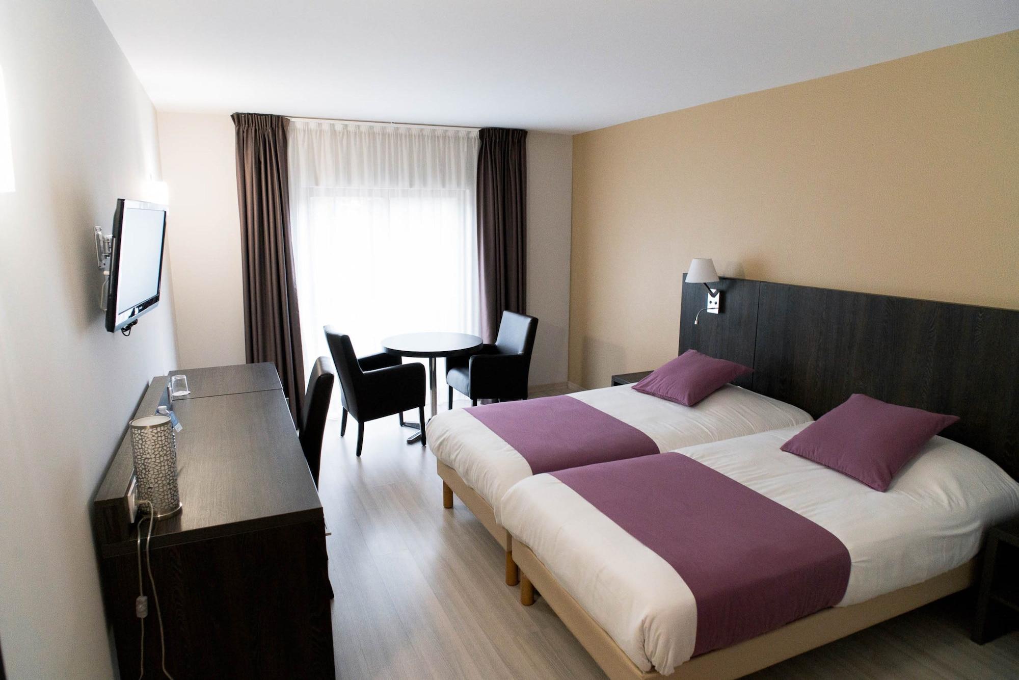 Ariane Hotel Fos Sur Mer فوس-سور-مير المظهر الخارجي الصورة