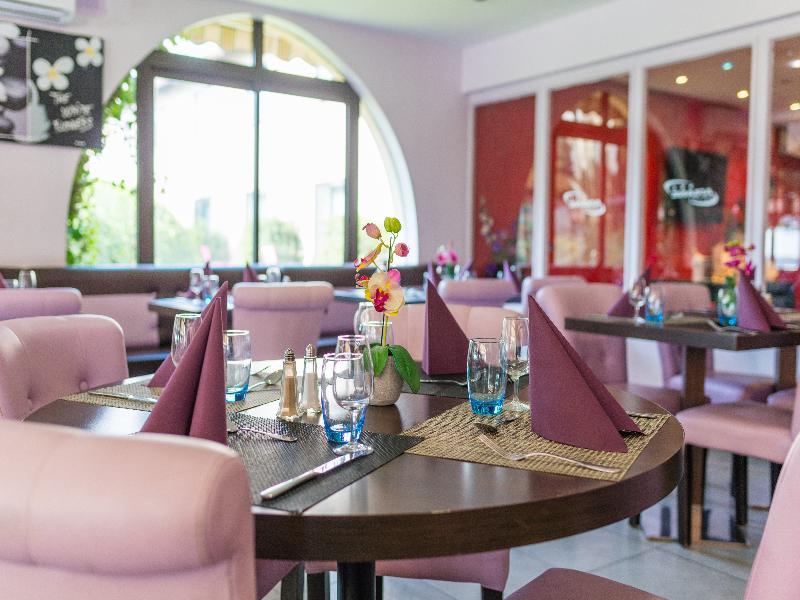Ariane Hotel Fos Sur Mer فوس-سور-مير المظهر الخارجي الصورة